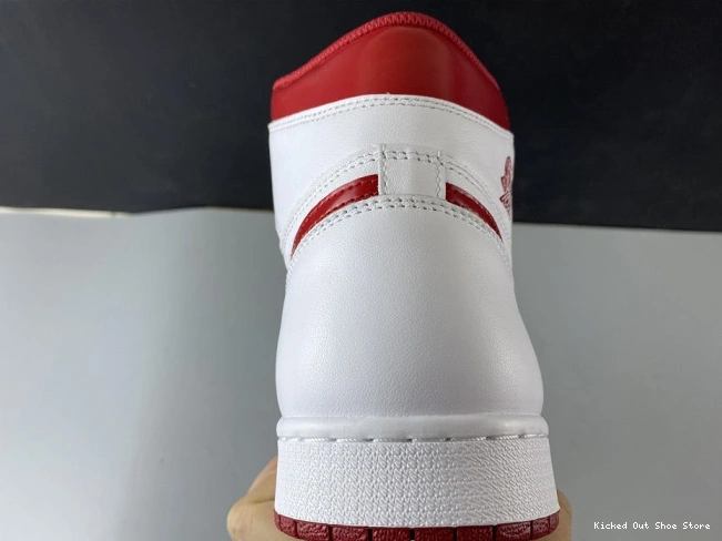 Kick Theory Retro 555088-103 Air (2017) 1 Red Metallic Jordan 0814